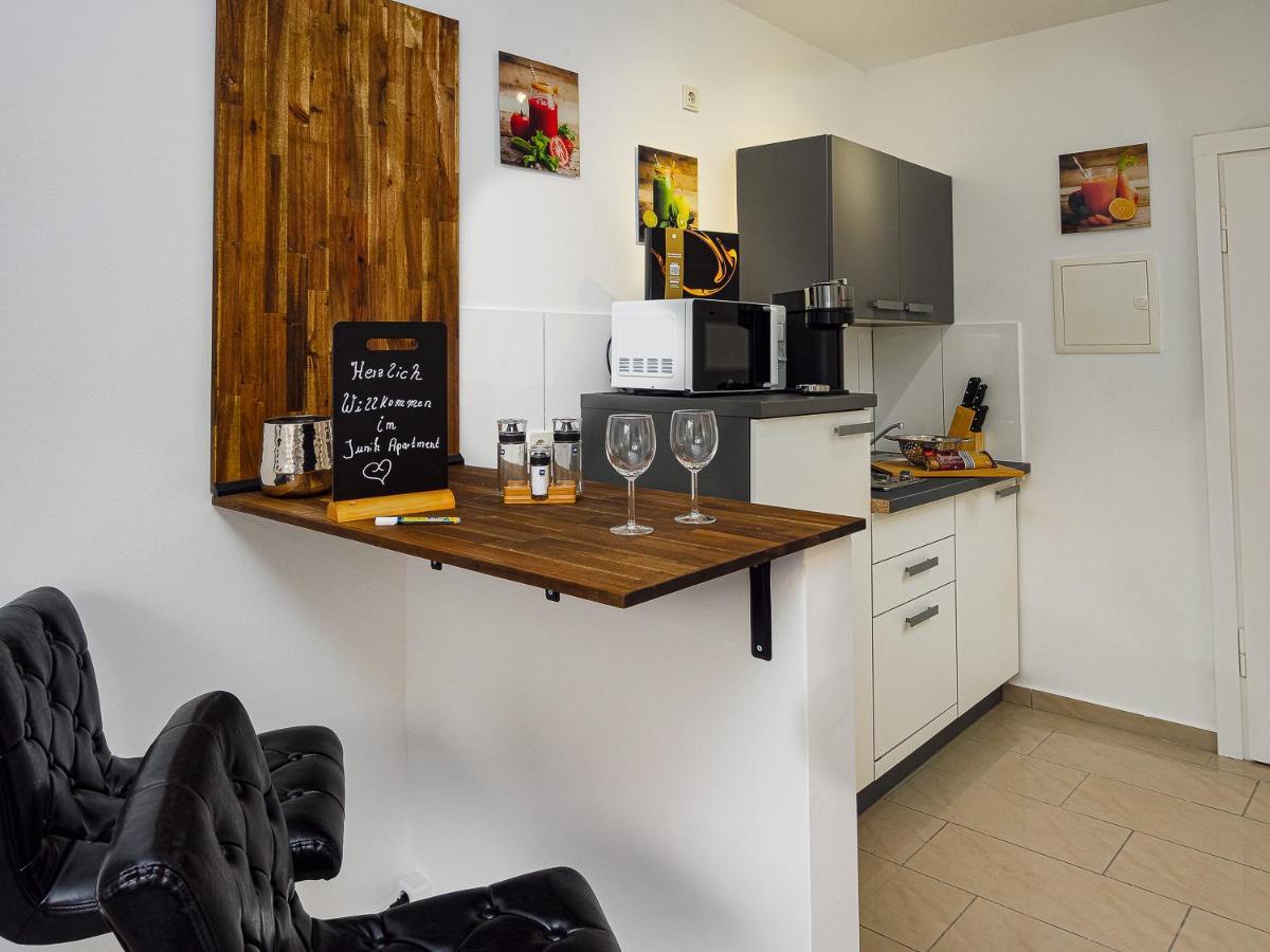 Gemuetliche & Individuelle Ferienwohnungen In Krefeld - Junik Apartments Luaran gambar