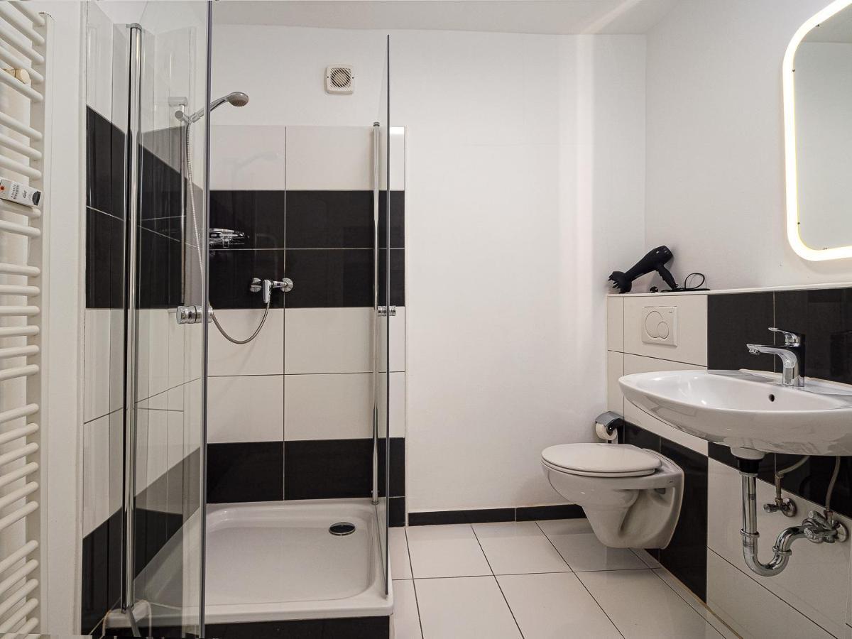 Gemuetliche & Individuelle Ferienwohnungen In Krefeld - Junik Apartments Luaran gambar