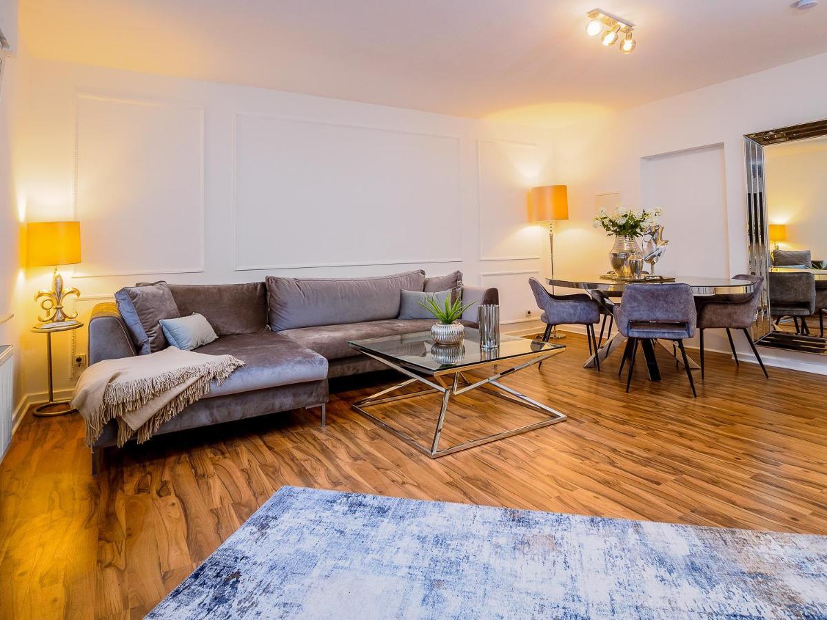 Gemuetliche & Individuelle Ferienwohnungen In Krefeld - Junik Apartments Luaran gambar