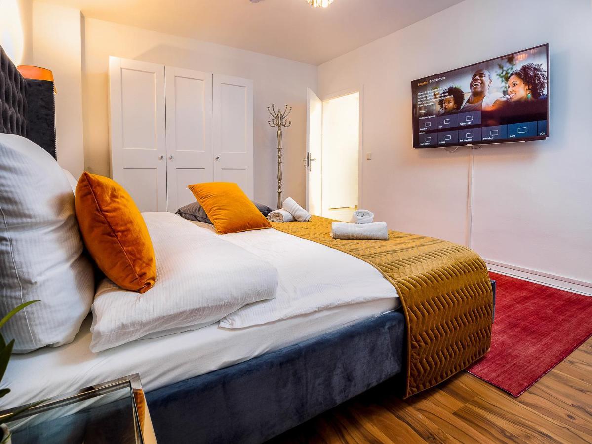 Gemuetliche & Individuelle Ferienwohnungen In Krefeld - Junik Apartments Luaran gambar