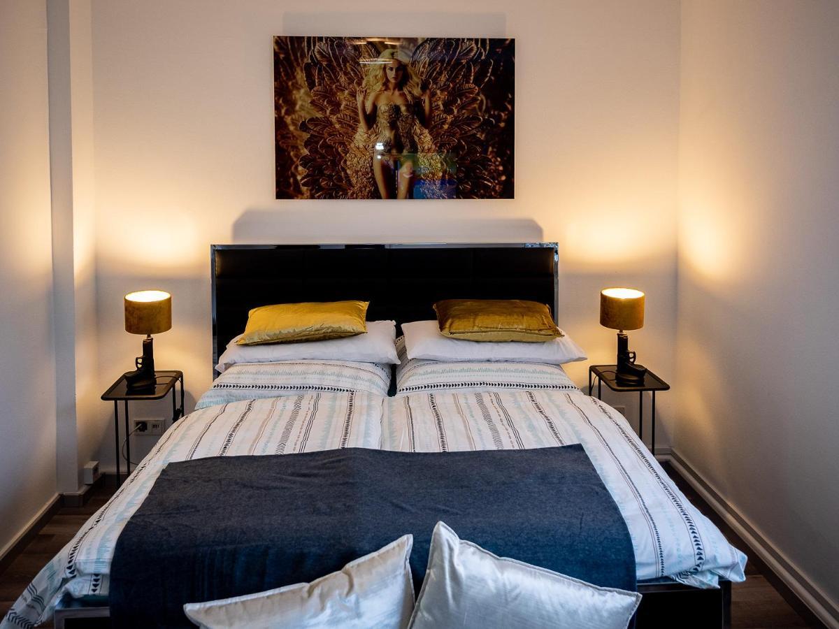 Gemuetliche & Individuelle Ferienwohnungen In Krefeld - Junik Apartments Luaran gambar