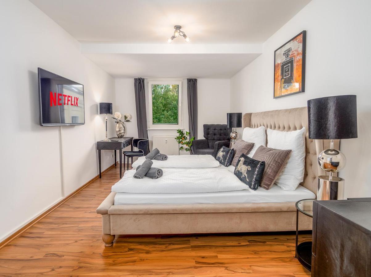 Gemuetliche & Individuelle Ferienwohnungen In Krefeld - Junik Apartments Luaran gambar