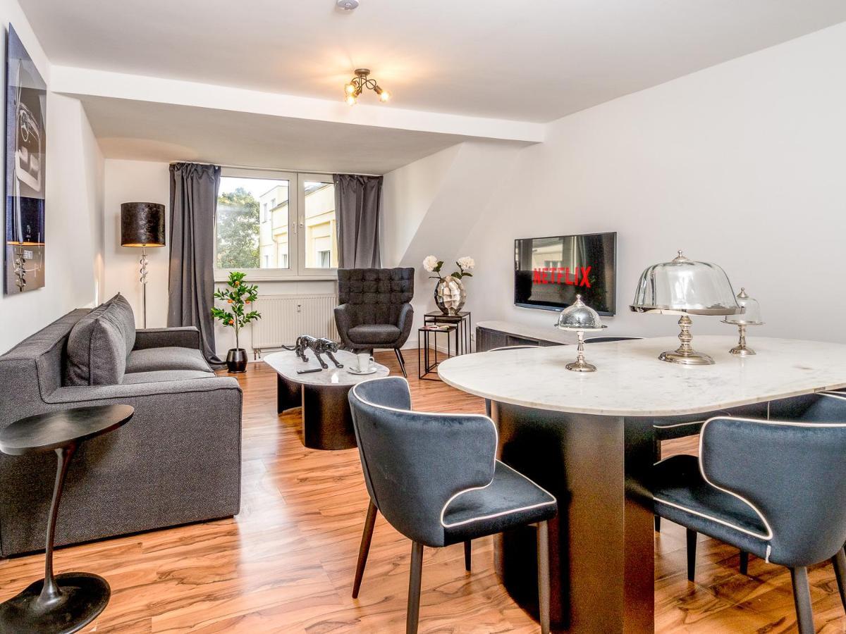 Gemuetliche & Individuelle Ferienwohnungen In Krefeld - Junik Apartments Luaran gambar